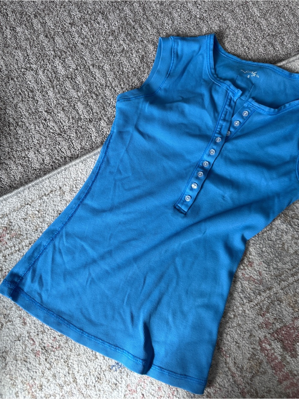 Everly Women’s Sleeveless Henley Tank Top - Blue size small/xs
